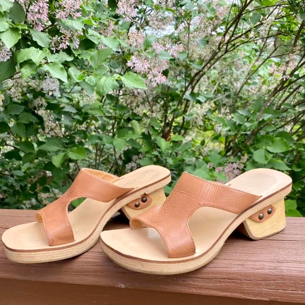 vintage wood heel sandals